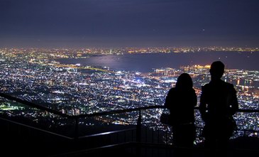 冬季日本神户旅行购物行程：神户夜景、灯光秀、神户牛、神户阪急